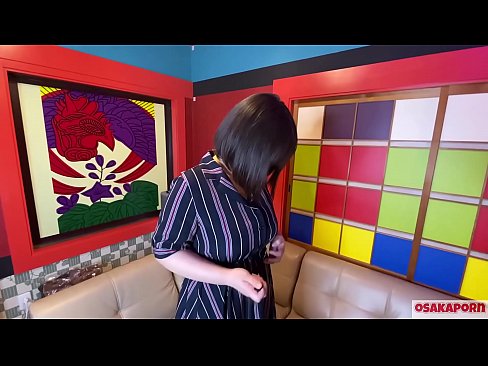 ❤️ Cutie Japanese nwere nnukwu nnụnnụ tit na-eji ihe ụmụaka egwuri egwu na-enwe mmekọahụ na-emetọ onwe ya ma nwee orgasm. Ọ na-ekwu na N'ajụjụ ọnụ banyere ya iberibe ahụmahụ. Nnukwu nnụnnụ tit na ọtụ ntutu na-asụ ude nke ukwuu. Osakaporn ☑ na anyi ❌️❤